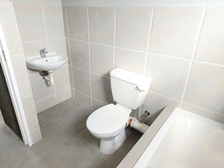 2 Bedroom Property for Sale in Moorreesburg Western Cape